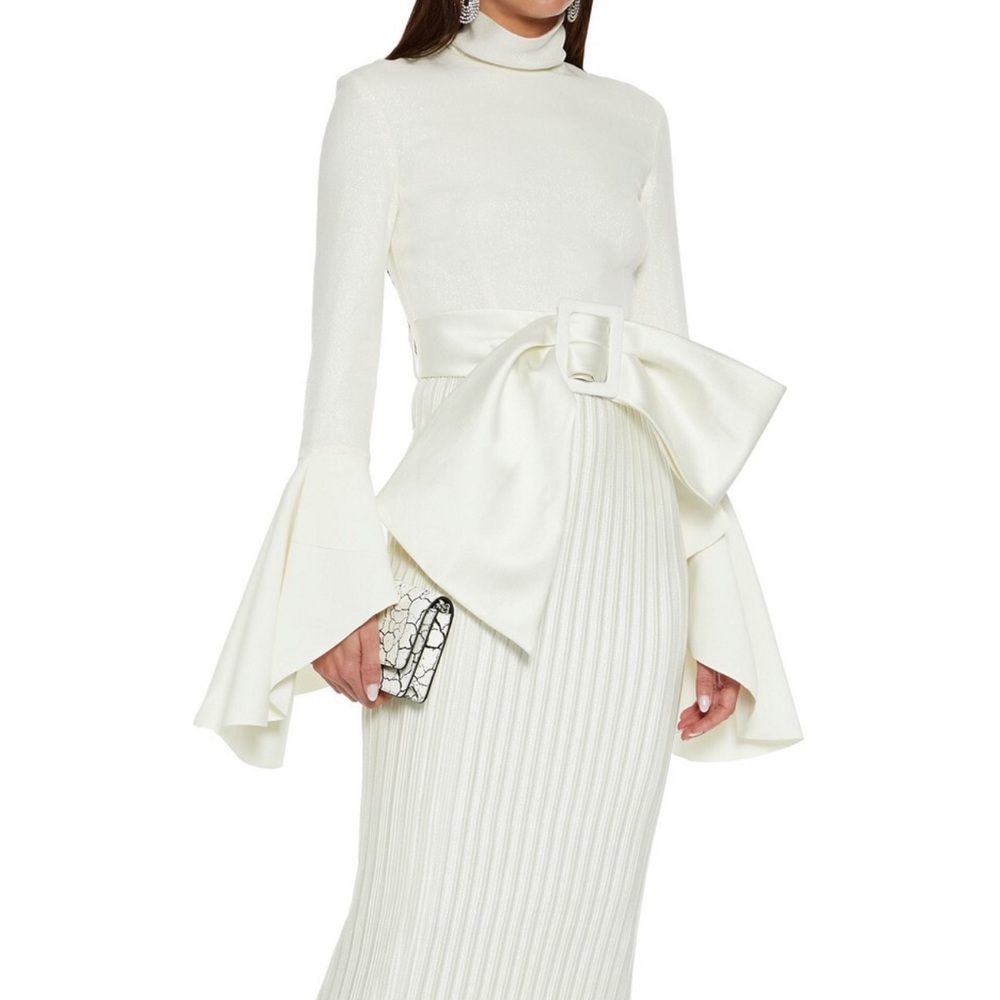 Solace London
Kaira Long-Sleeve Belted Maxi Dress